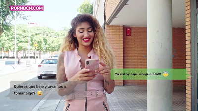 Mkazi wosakhulupirika watsala pang'ono kusokoneza wokondedwa wake wamng'ono pamene mwamuna wake akugwira ntchito. Latina ndi mawere ndi matako wamkulu. Venus Aphrodite.